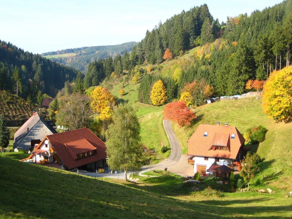 Holzbildhauerei Kammerer Triberg im Schwarzwald Eksteriør billede