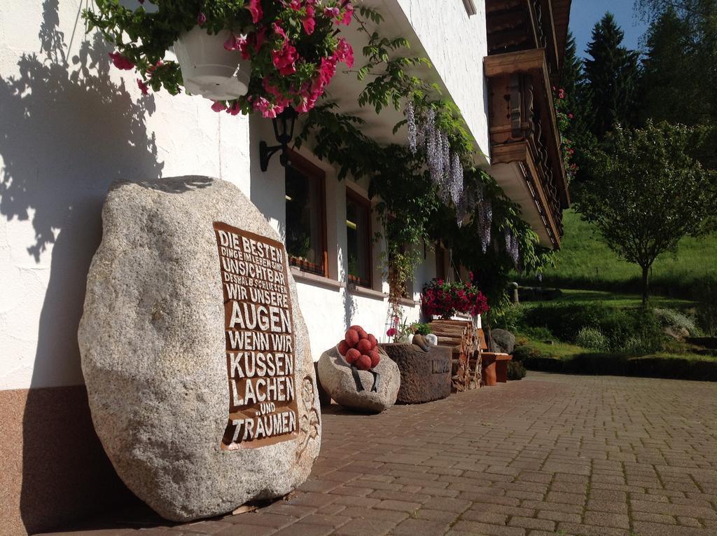 Holzbildhauerei Kammerer Triberg im Schwarzwald Eksteriør billede
