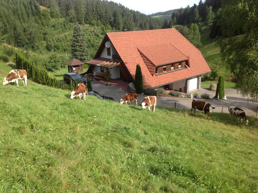Holzbildhauerei Kammerer Triberg im Schwarzwald Eksteriør billede